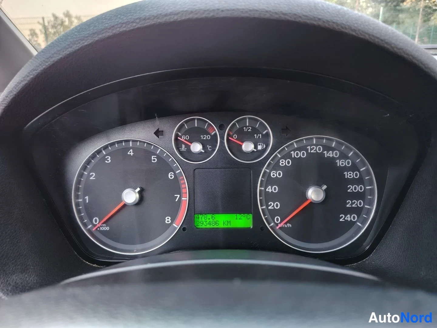 Sininen Ford C-Max 2006, yksityiskohta, kuva 18