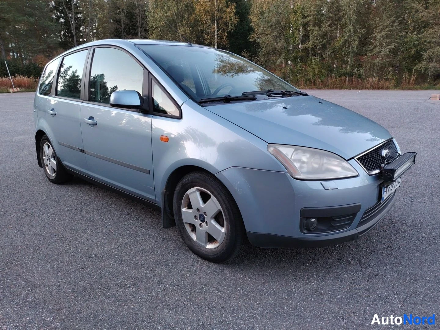 Sininen Ford C-Max 2006, etuviisto, keula oikealle, kuva 2