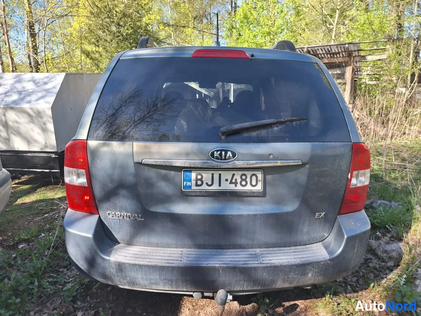 Harmaa Kia Carnival 2006, takaa, kuva 4
