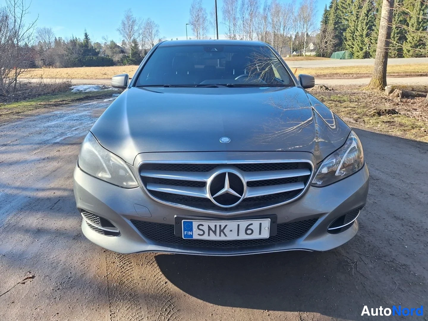 Harmaa Mercedes-Benz E 200 BlueTEC 2016, edestä, kuva 3