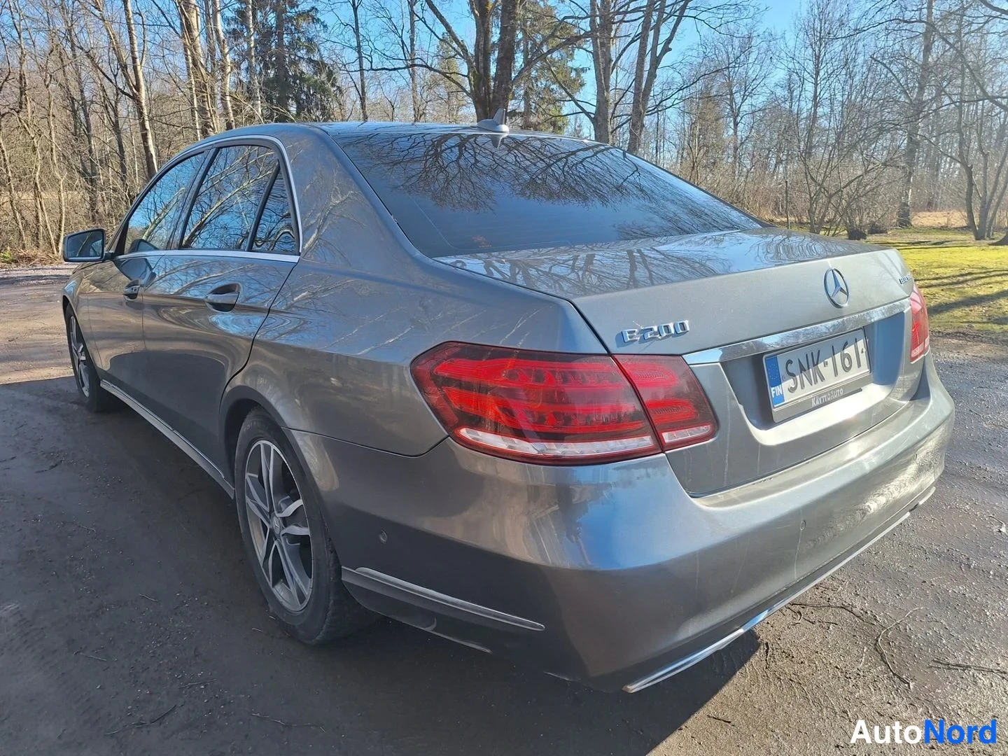 Harmaa Mercedes-Benz E 200 BlueTEC 2016, takaviisto, kuva 7