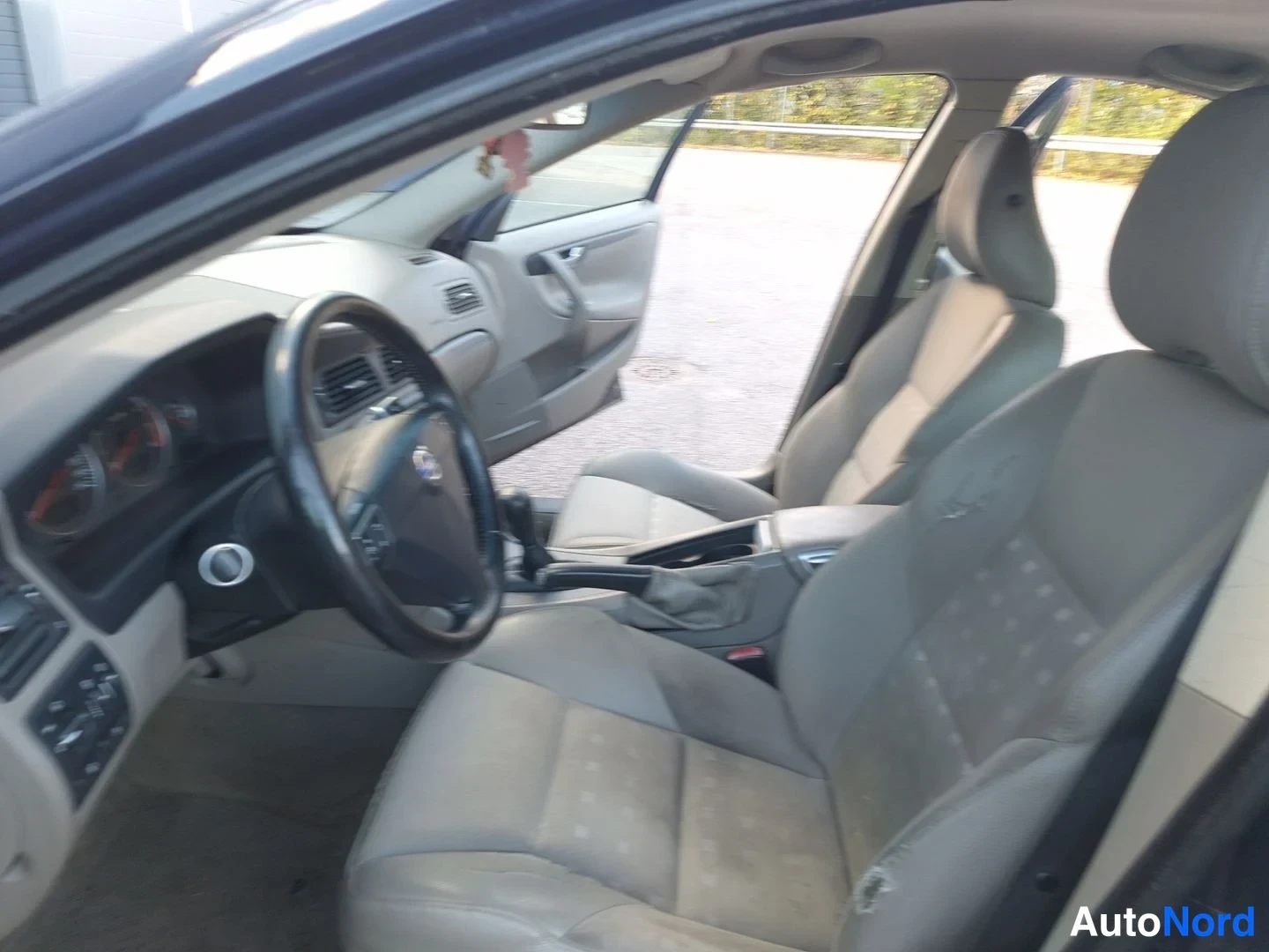 Sininen Volvo S60 2007, etuistuimet, kuva 13