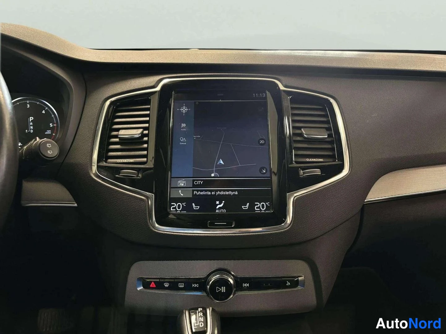 Musta Volvo XC90 2015, ohjaamo, kuva 11