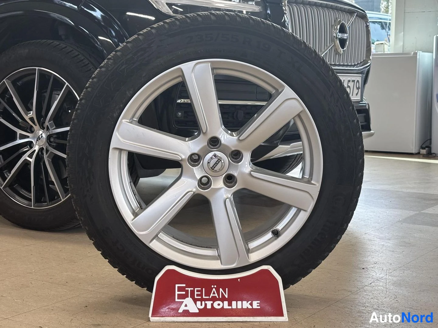 Musta Volvo XC90 2015, yksityiskohta, kuva 26
