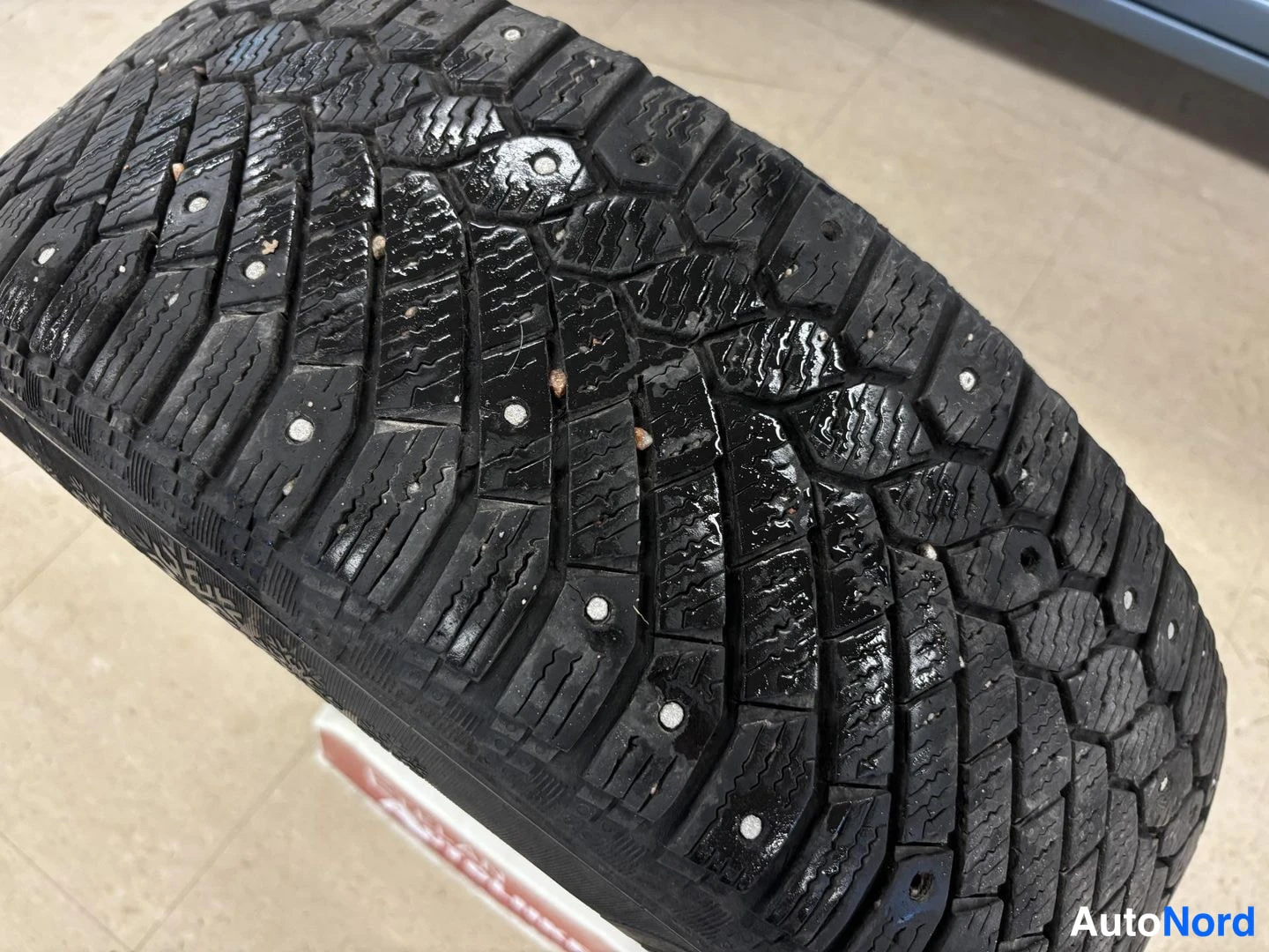 Sininen Volvo S60 2005, yksityiskohta, kuva 25