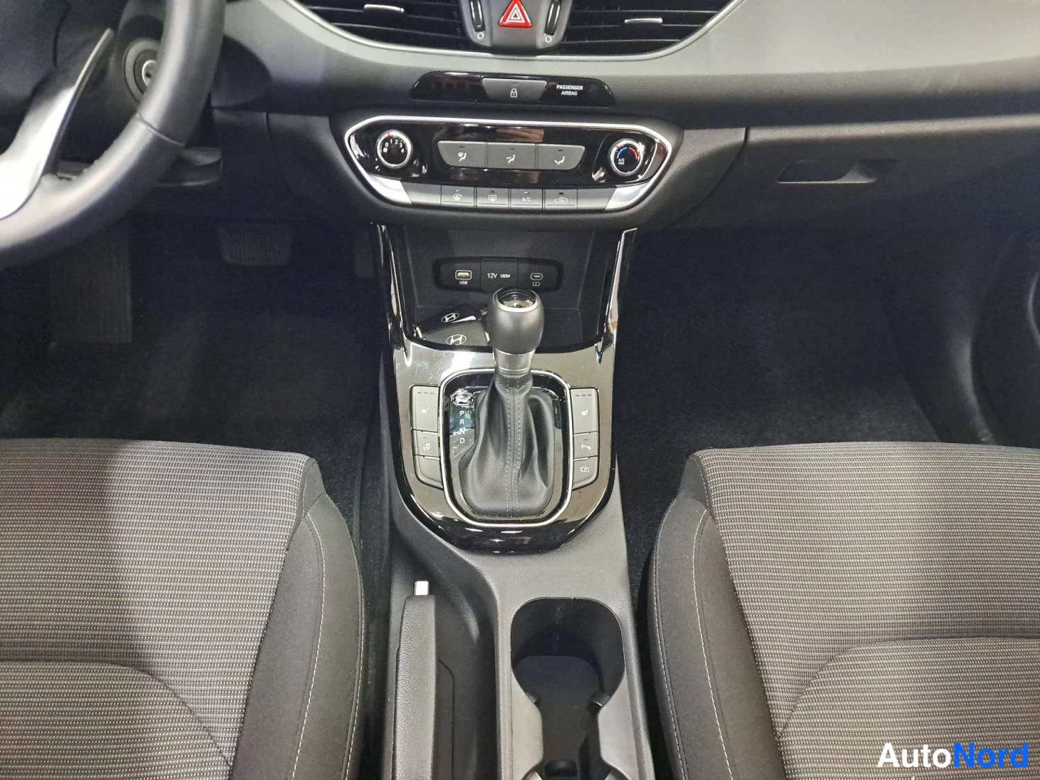 Harmaa Hyundai I30 2025, yksityiskohta, kuva 14
