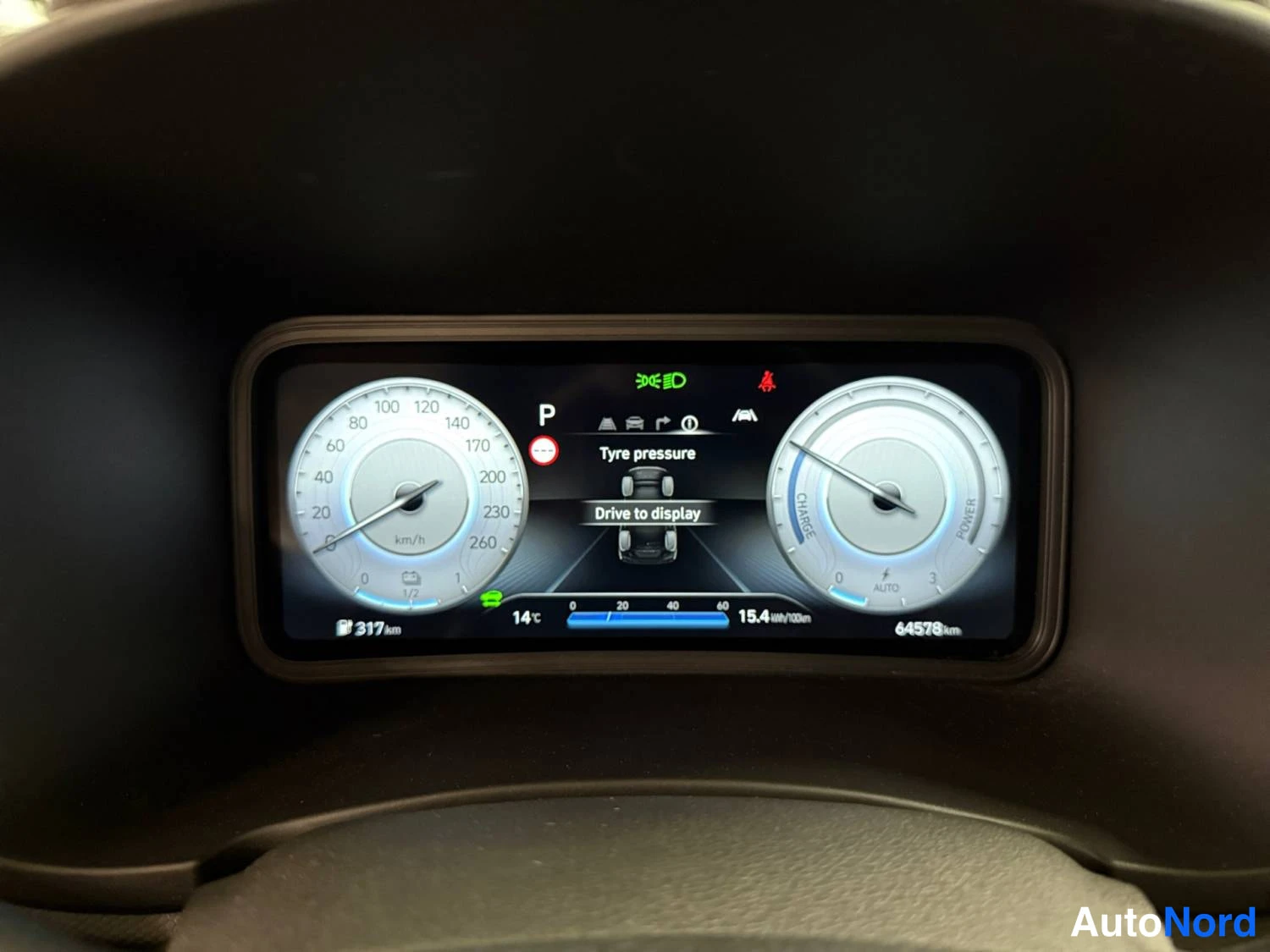 Sininen Hyundai Kona electric 2022, yksityiskohta, kuva 19