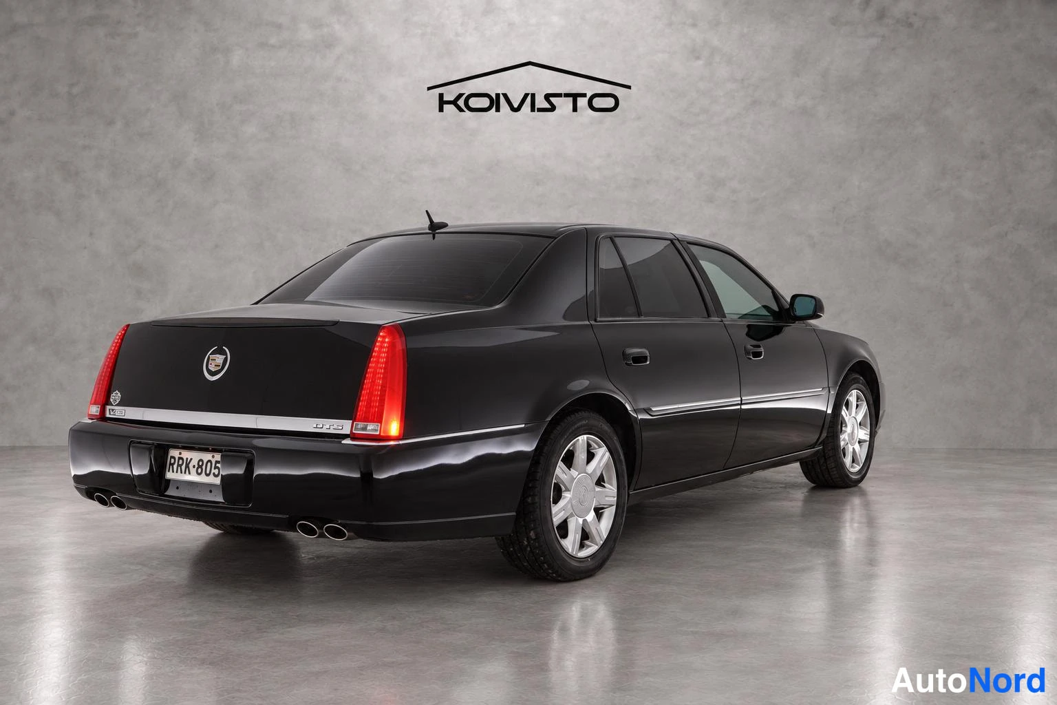 Musta Cadillac DTS 2005, takaviisto, kuva 6