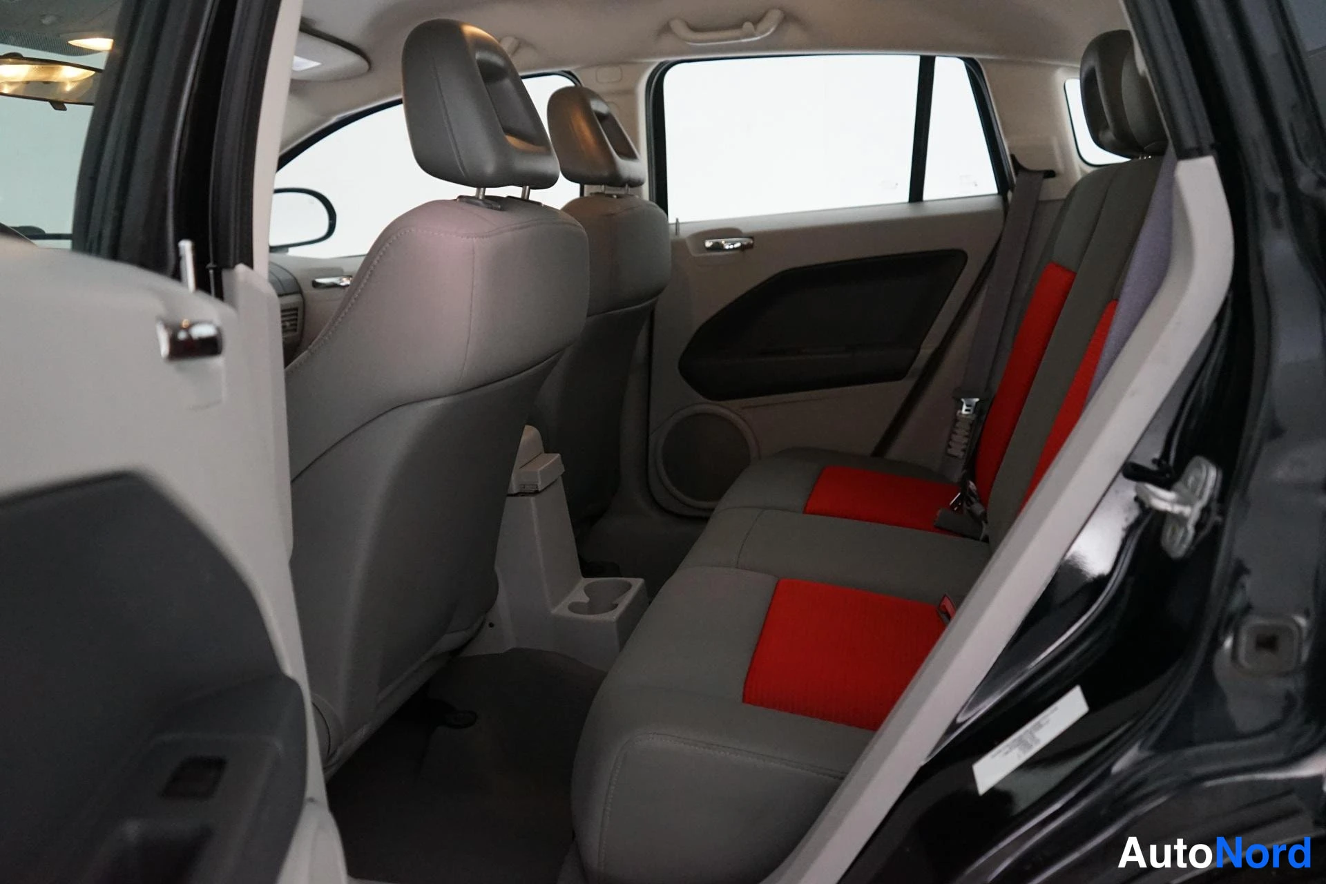 Musta Dodge Caliber 2007, takaistuimet, kuva 10
