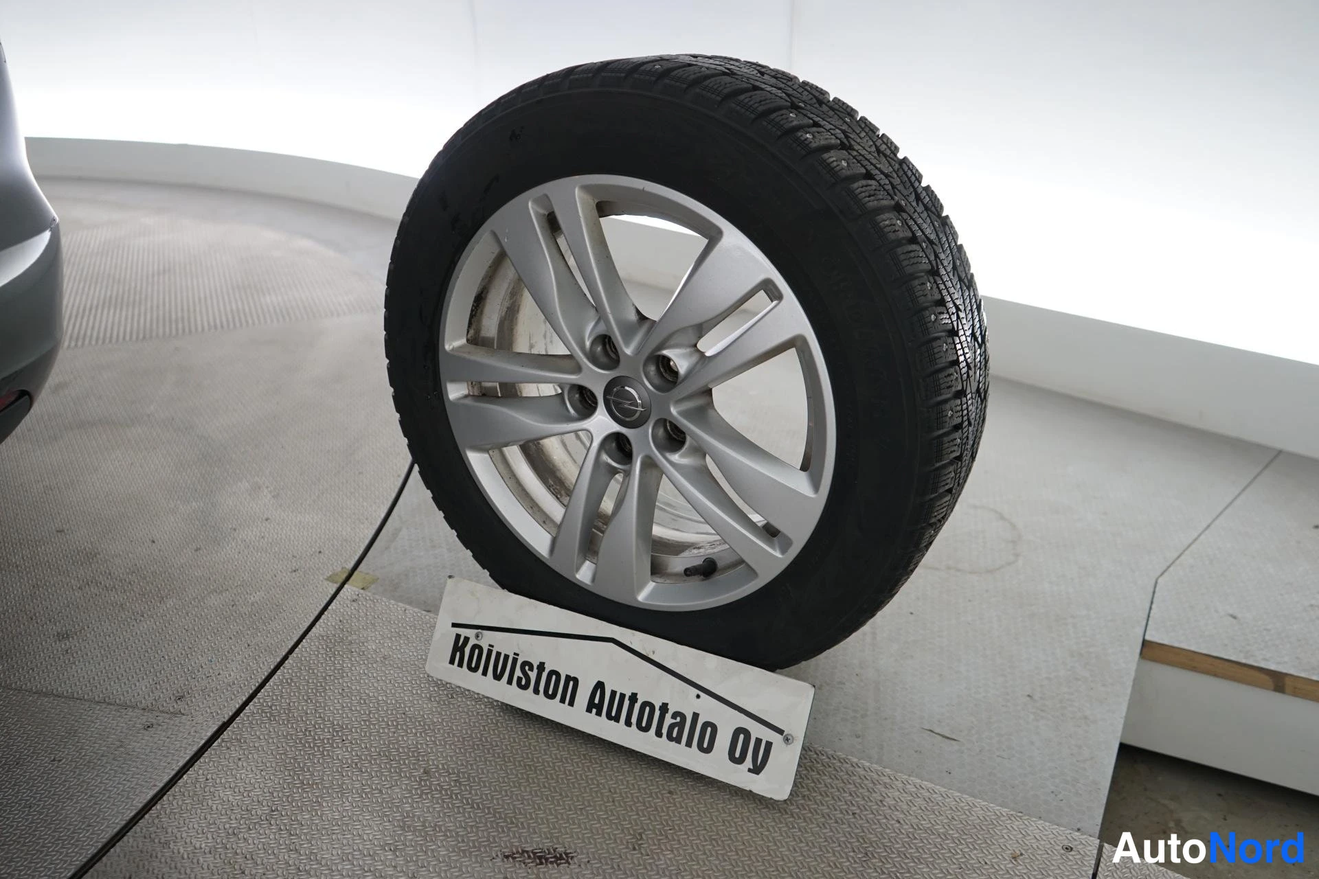 Harmaa Opel Astra 2017, yksityiskohta, kuva 19