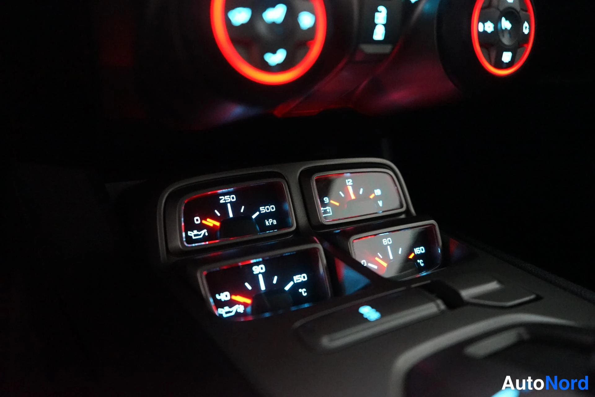 Valkoinen Chevrolet Camaro 2010, yksityiskohta, kuva 18