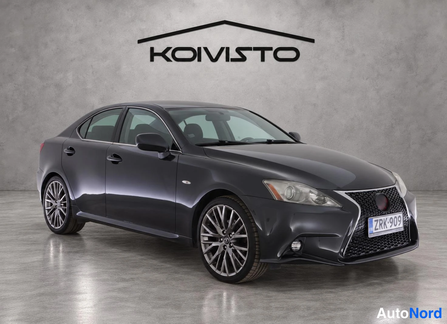 Harmaa Lexus IS 2007, etuviisto, keula oikealle, kuva 3