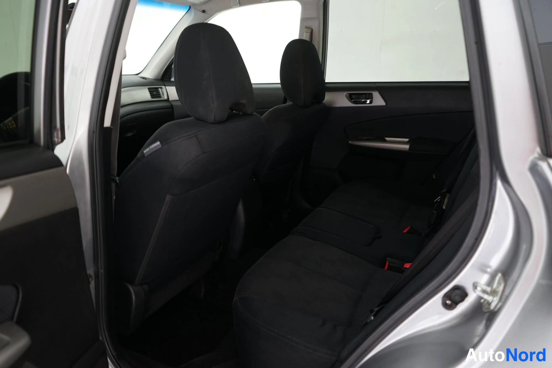Hopea Subaru Forester 2008, takaistuimet, kuva 7