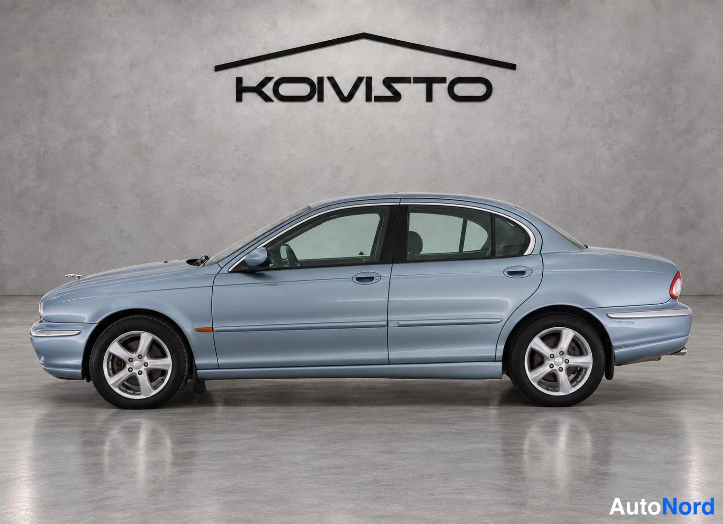 Sininen Jaguar X-type 2004, sivulta, kuva 3