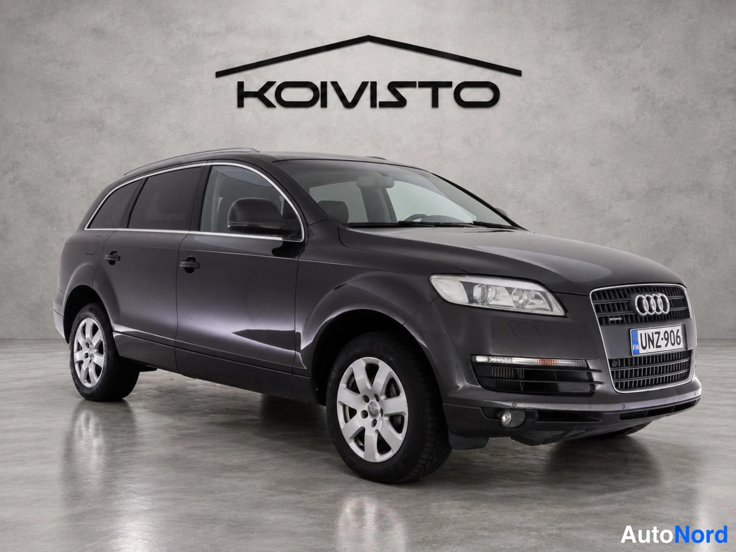 Harmaa Audi Q7 2006, etuviisto, keula oikealle, kuva 2