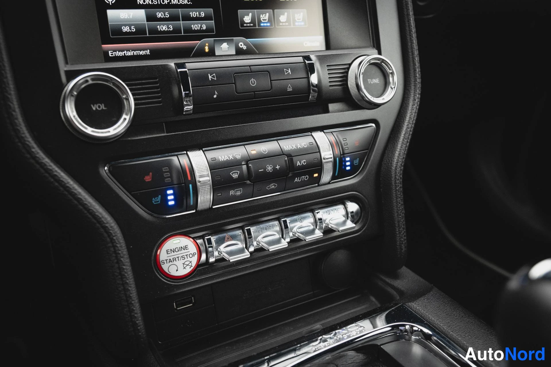 Vihreä Ford Mustang 2015, yksityiskohta, kuva 14