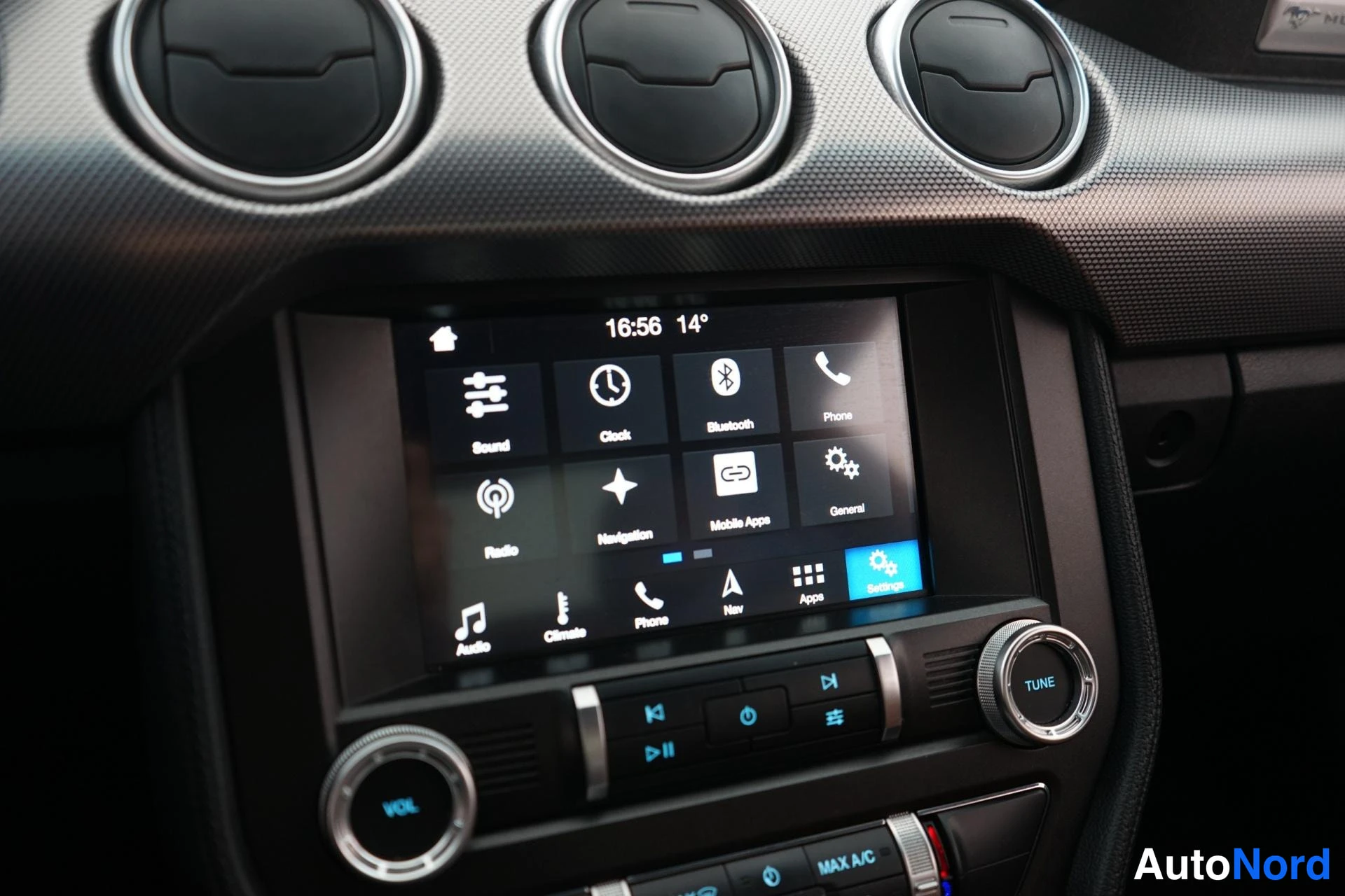 Musta Ford Mustang 2019, yksityiskohta, kuva 17