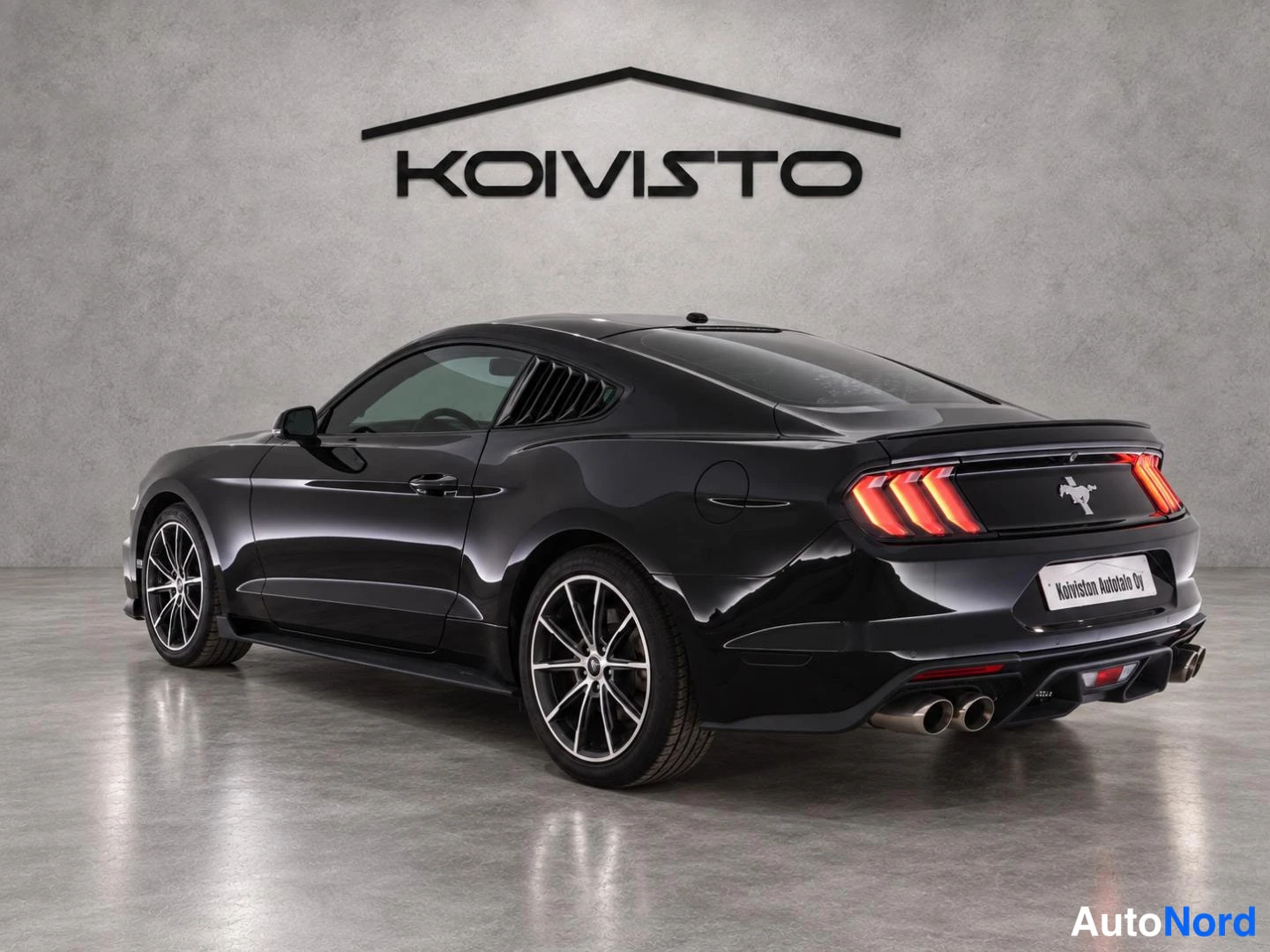 Musta Ford Mustang 2019, takaviisto, kuva 5