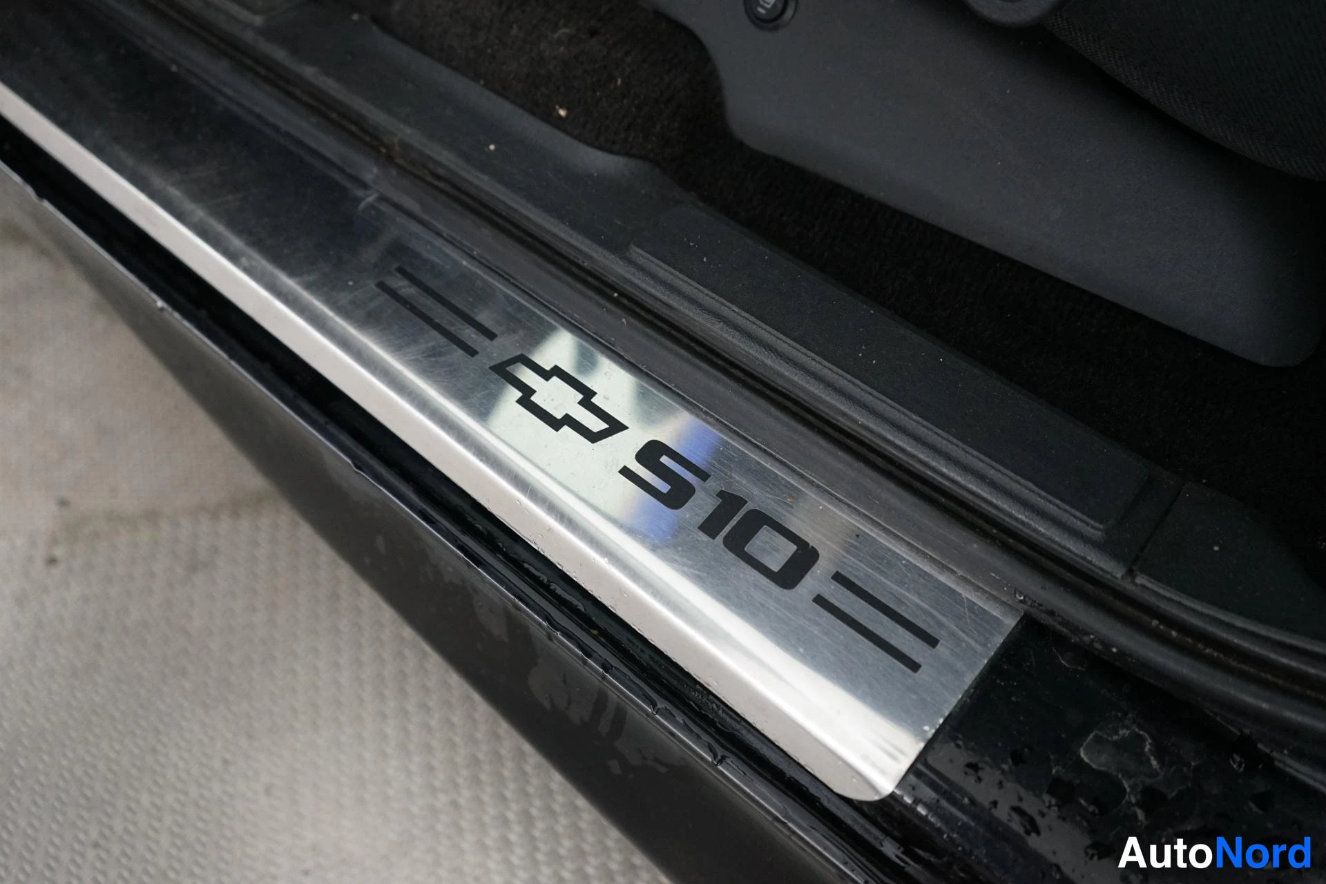 Musta Chevrolet S10 2002, yksityiskohta, kuva 13