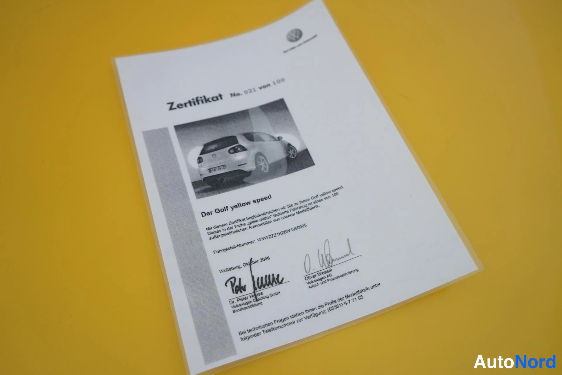 Keltainen Volkswagen Golf 2006, asiakirja, kuva 23