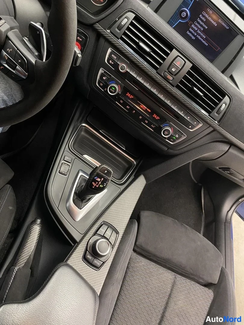 Blå BMW 320i xDrive 2013, detalj, bild 21