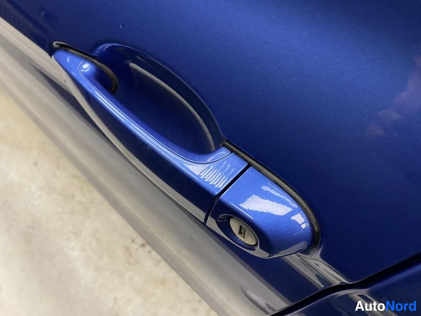 Blå BMW 320i xDrive 2013, detalj, bild 18