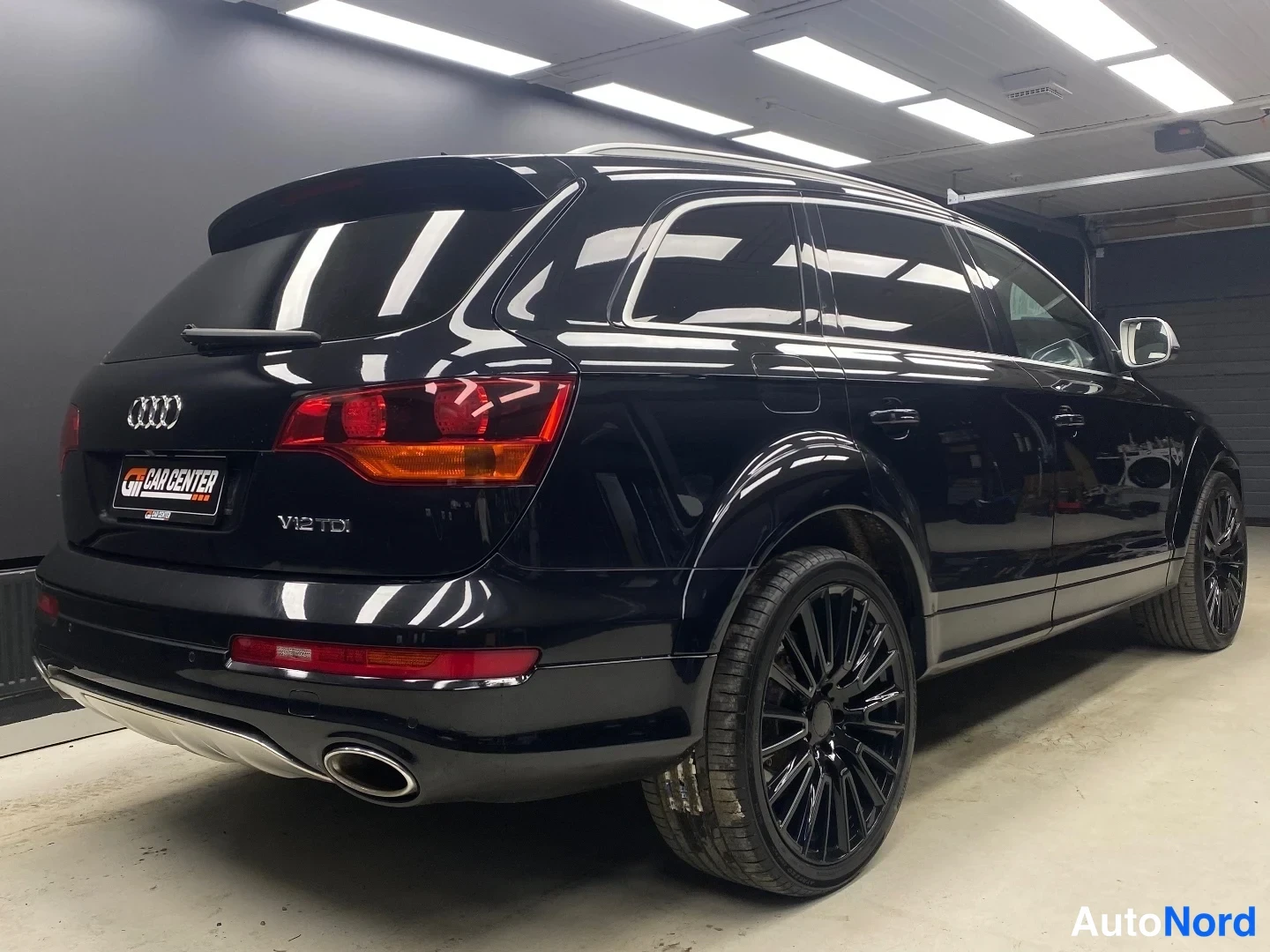 Musta Audi Q7 2009, takaviisto, kuva 6