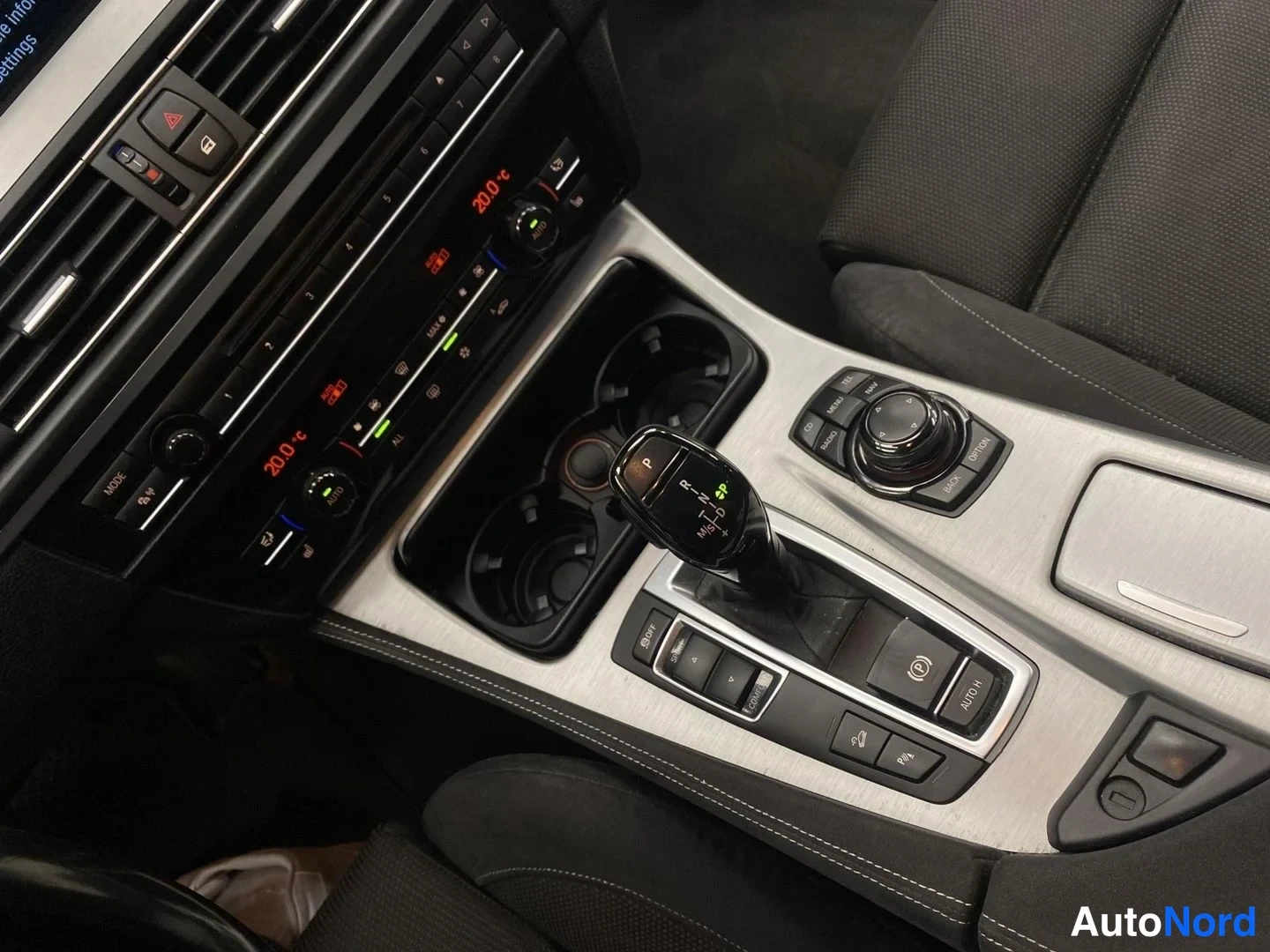 Harmaa BMW 528i xDrive 2013, yksityiskohta, kuva 20