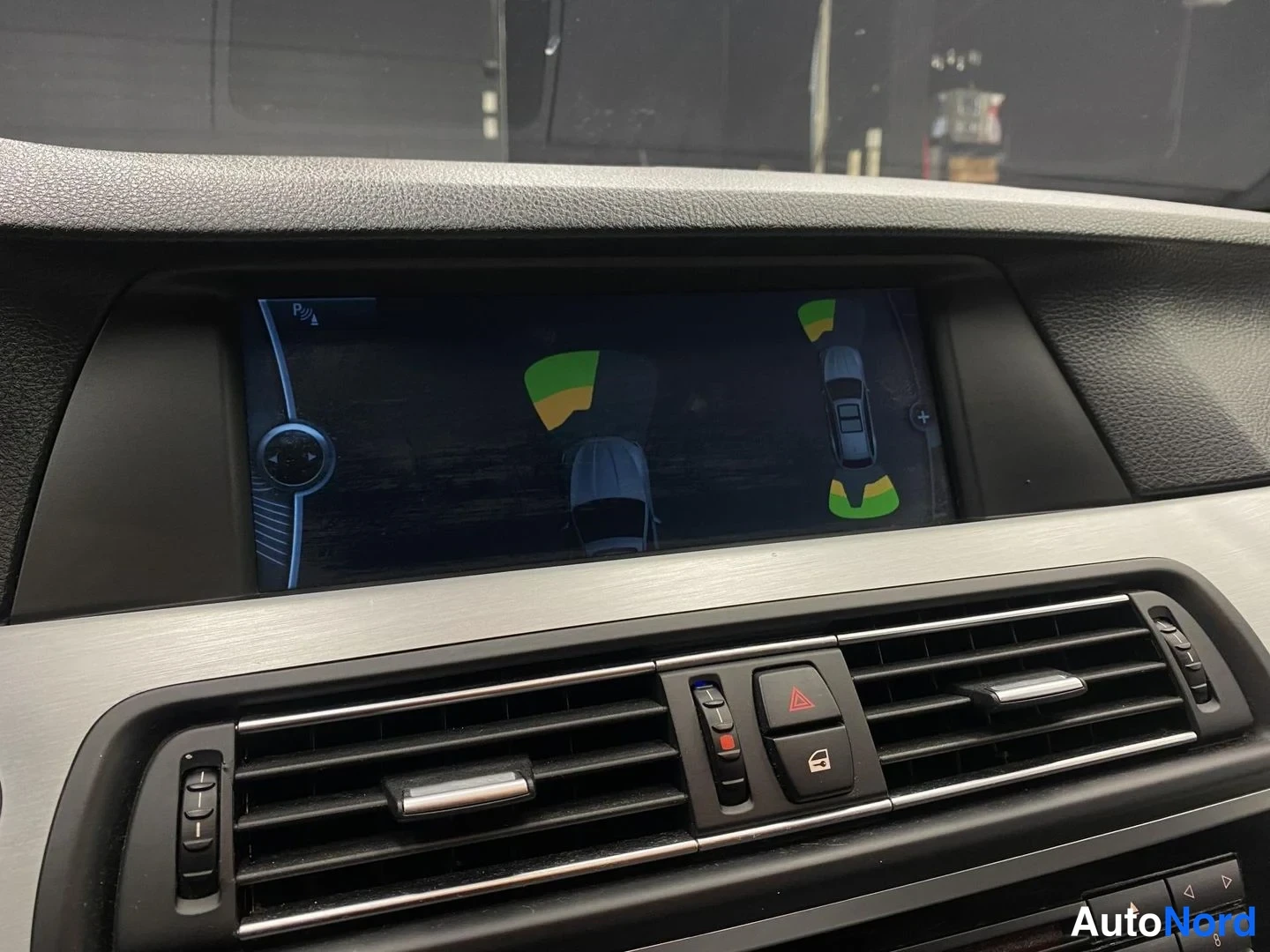 Harmaa BMW 528i xDrive 2013, yksityiskohta, kuva 21
