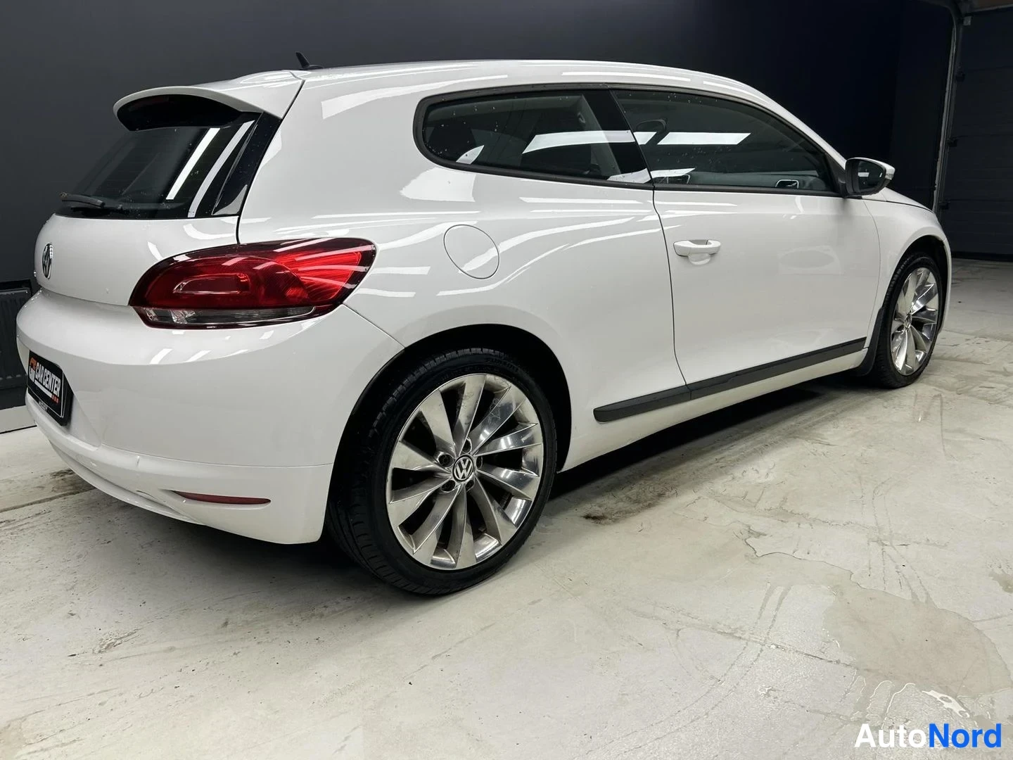 Valkoinen Volkswagen Scirocco 2011, takaviisto, kuva 6