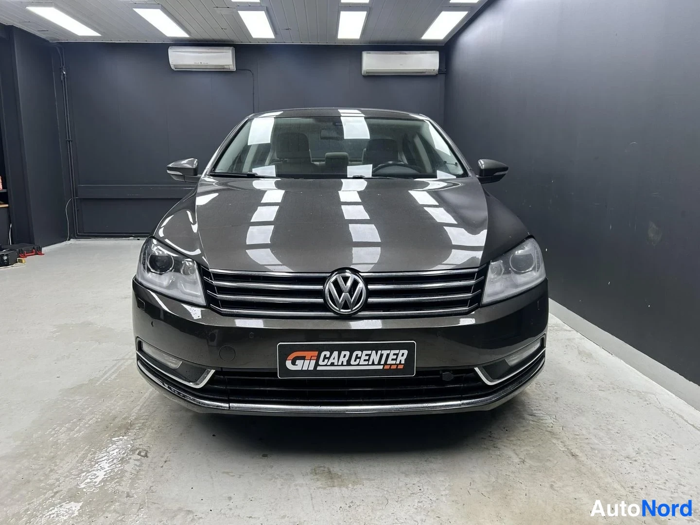 Ruskea Volkswagen Passat 2013, edestä, kuva 5