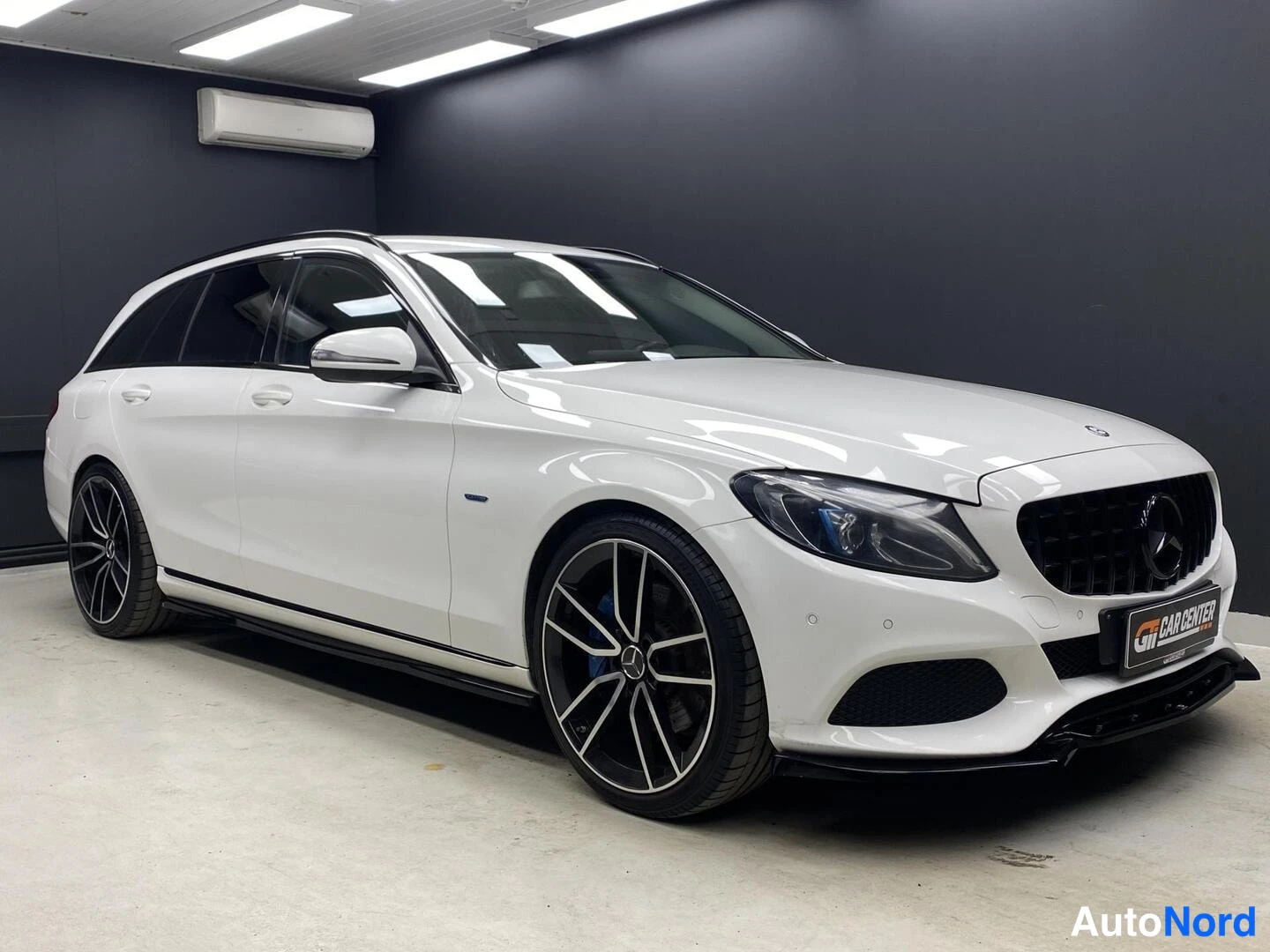 Mercedes-Benz C 350 e 2016