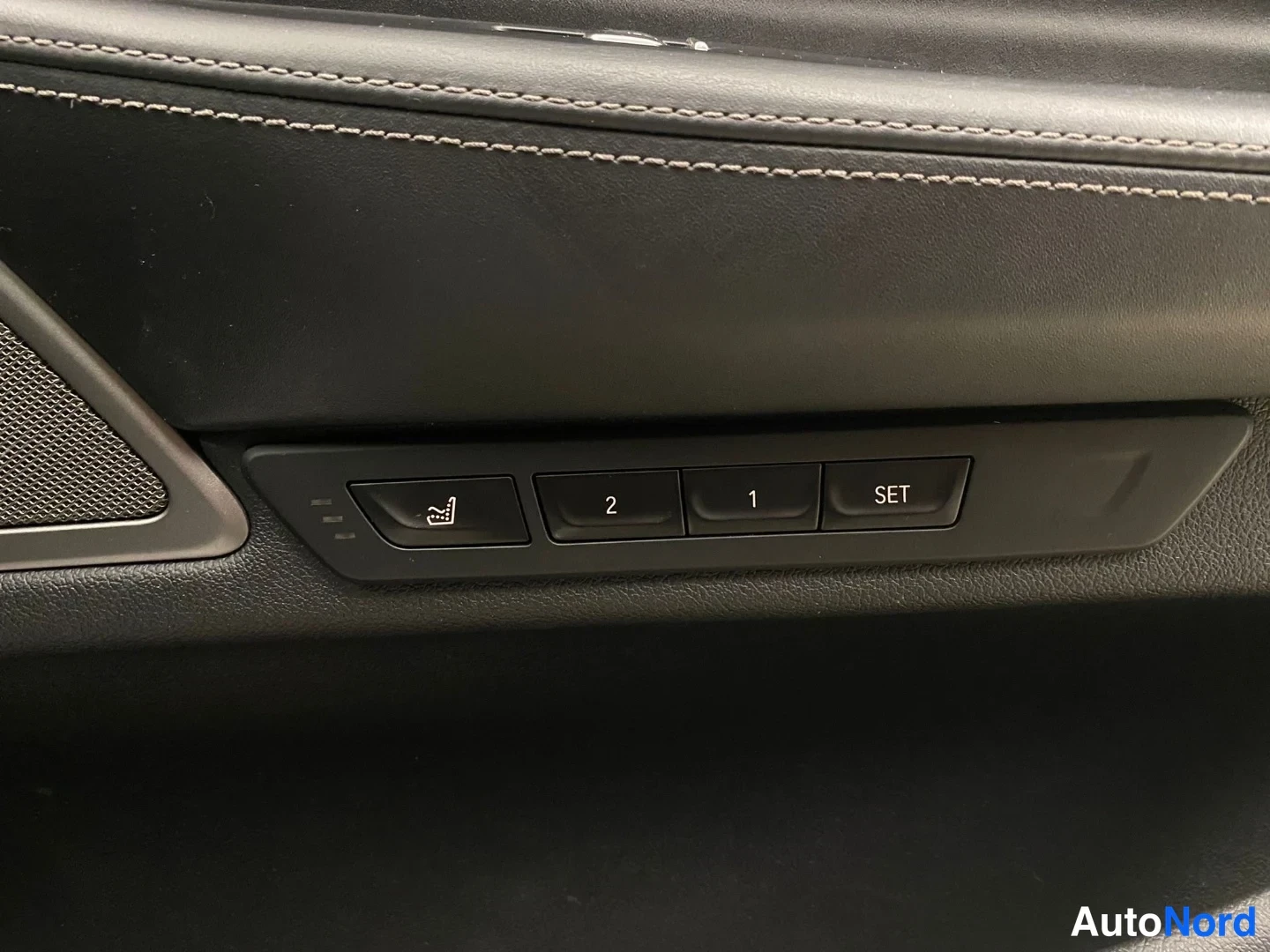 Blå BMW 745 2019, detalj, bild 26