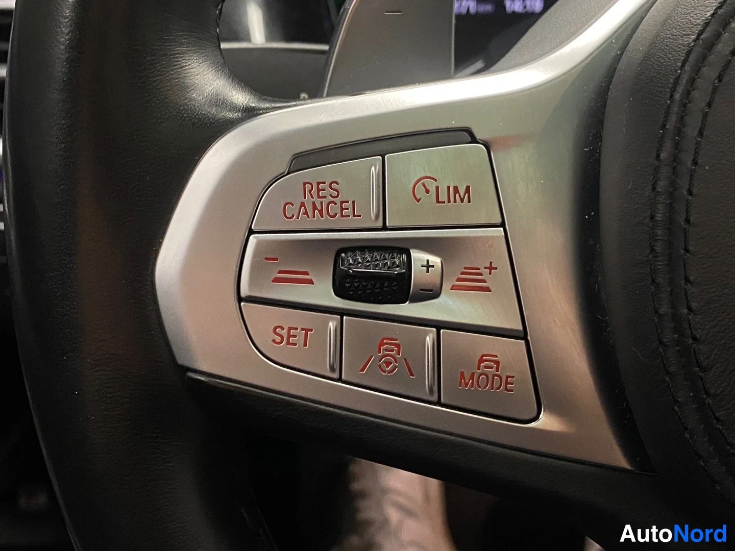Blå BMW 745 2019, detalj, bild 29