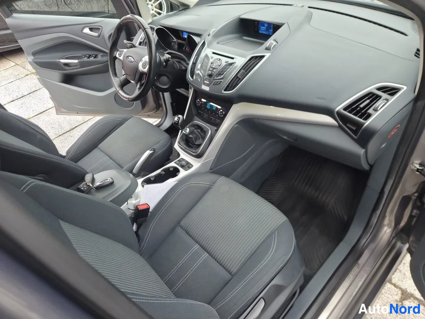 Ruskea Ford C-Max 2012, ohjaamo, kuva 8