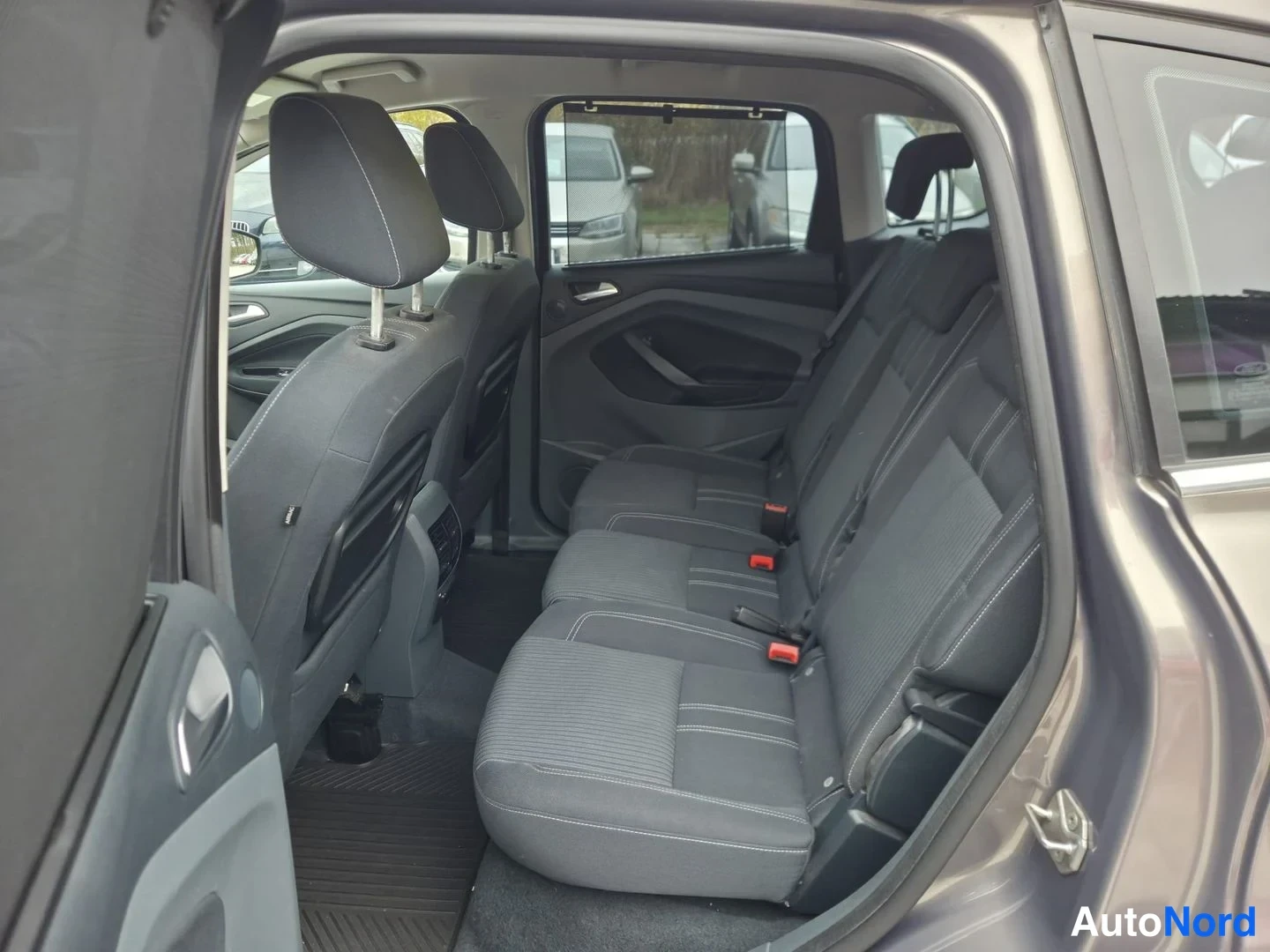 Ruskea Ford C-Max 2012, takaistuimet, kuva 10