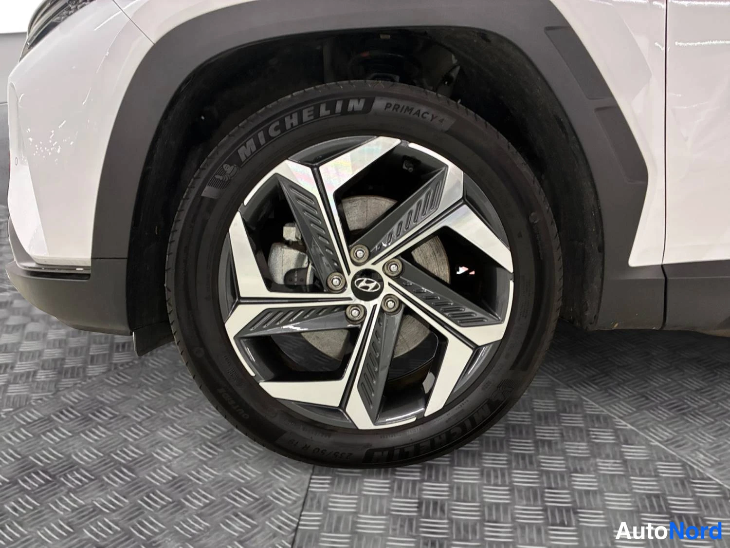 Valkoinen Hyundai Tucson 2024, yksityiskohta, kuva 16