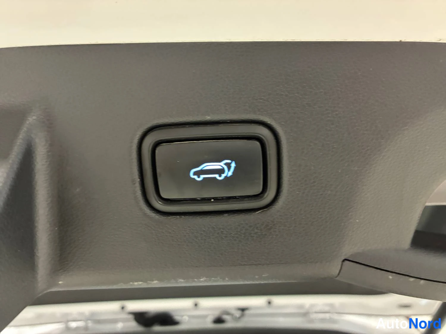 Valkoinen Hyundai Tucson 2024, yksityiskohta, kuva 19