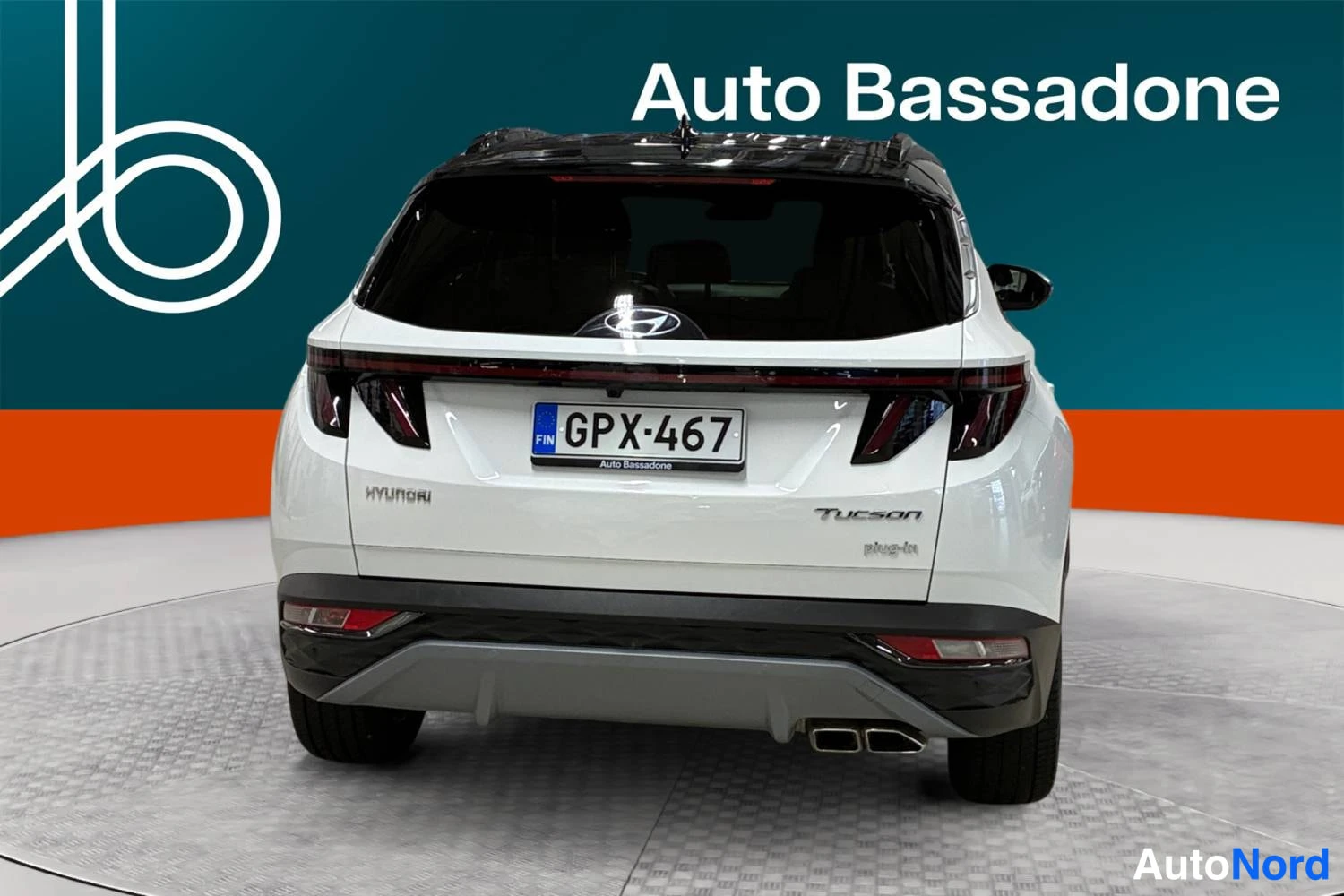 Valkoinen Hyundai Tucson 2024, takaa, kuva 8