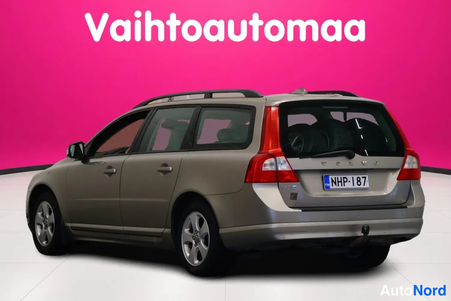 Harmaa Volvo V70 2008, takaviisto, kuva 6