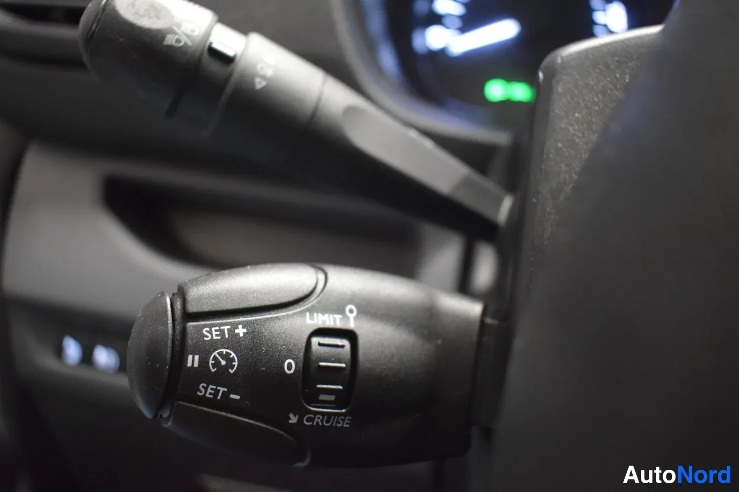 Valkoinen Toyota Proace 2020, yksityiskohta, kuva 28