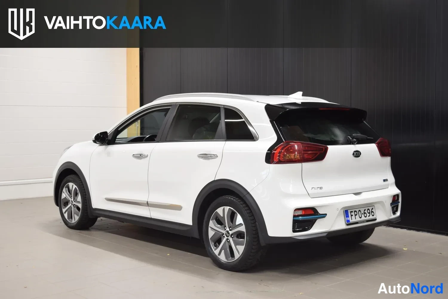 Valkoinen Kia Niro 2020, takaviisto, kuva 6