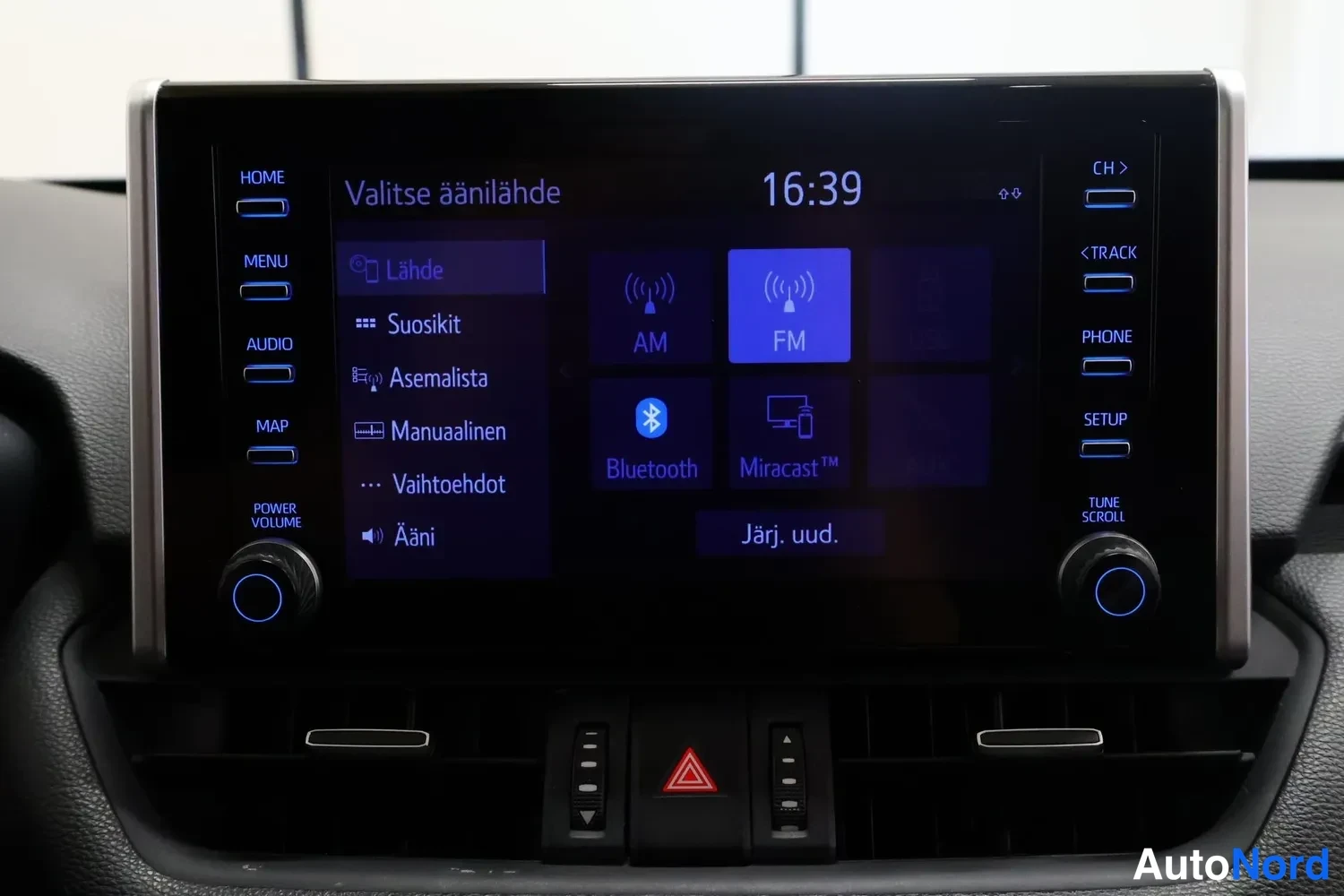 Harmaa Toyota RAV4 2019, yksityiskohta, kuva 14
