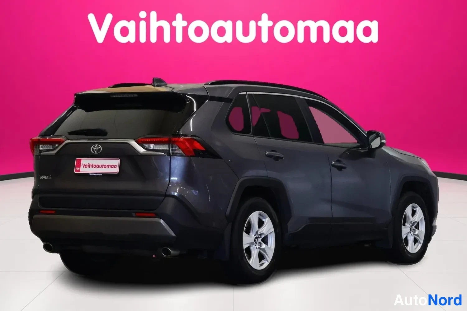 Harmaa Toyota RAV4 2019, takaviisto, kuva 7