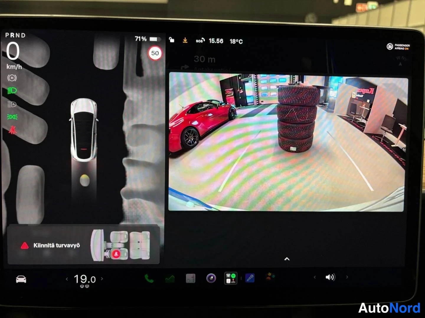 Valkoinen Tesla Model Y 2023, kuva 15