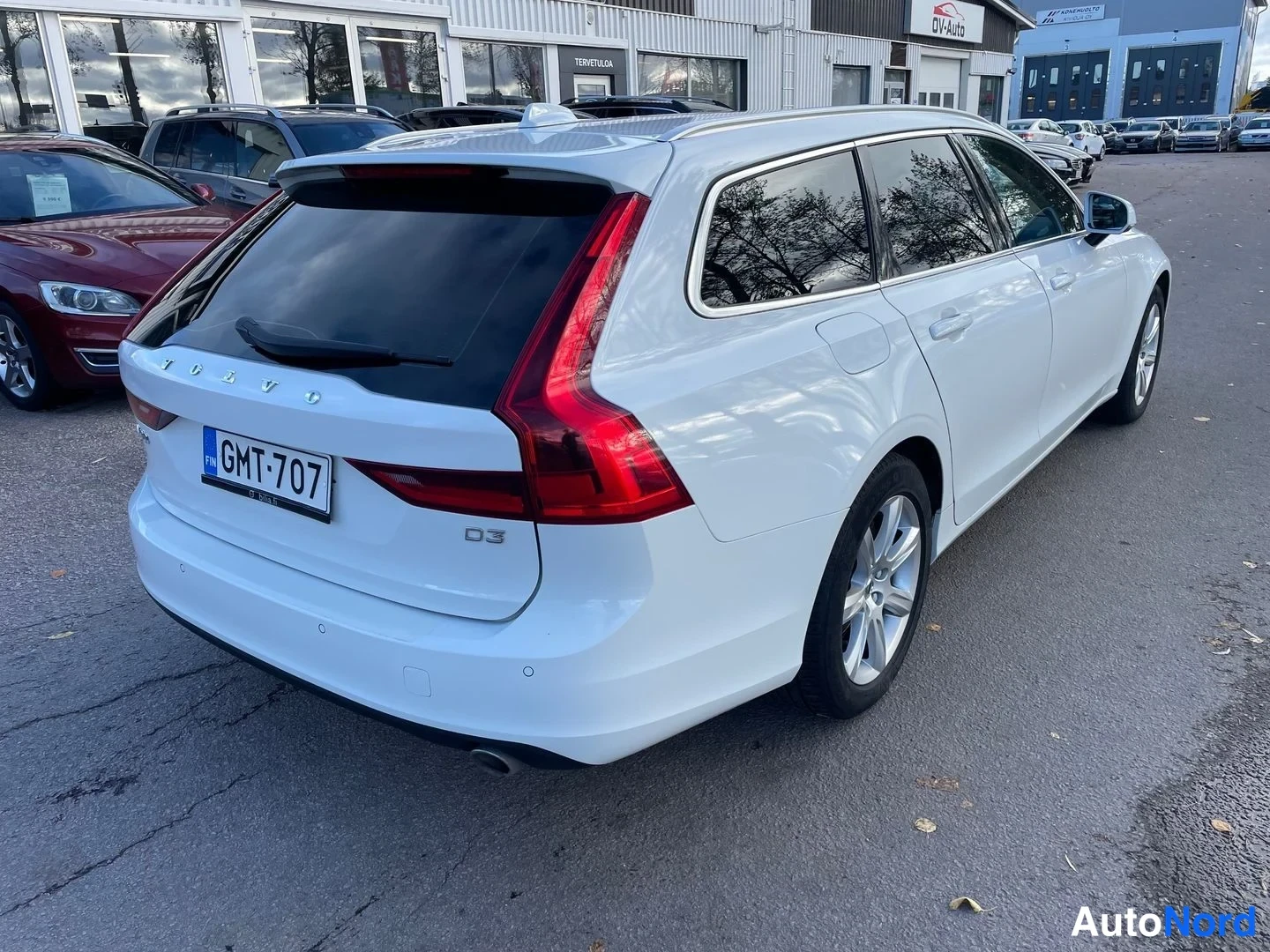 Valkoinen Volvo V90 2018, takaviisto, kuva 5