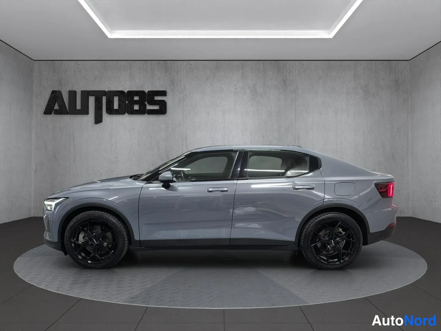 Harmaa Polestar 2 2022, takaviisto, kuva 6