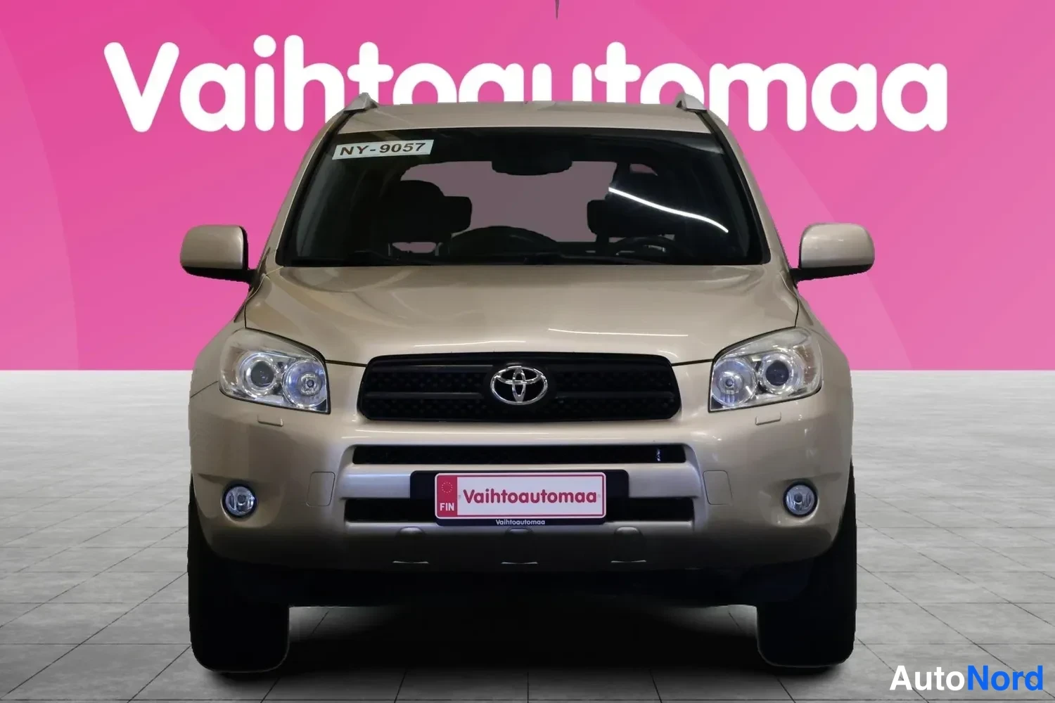 Beige Toyota RAV4 2007, edestä, kuva 4