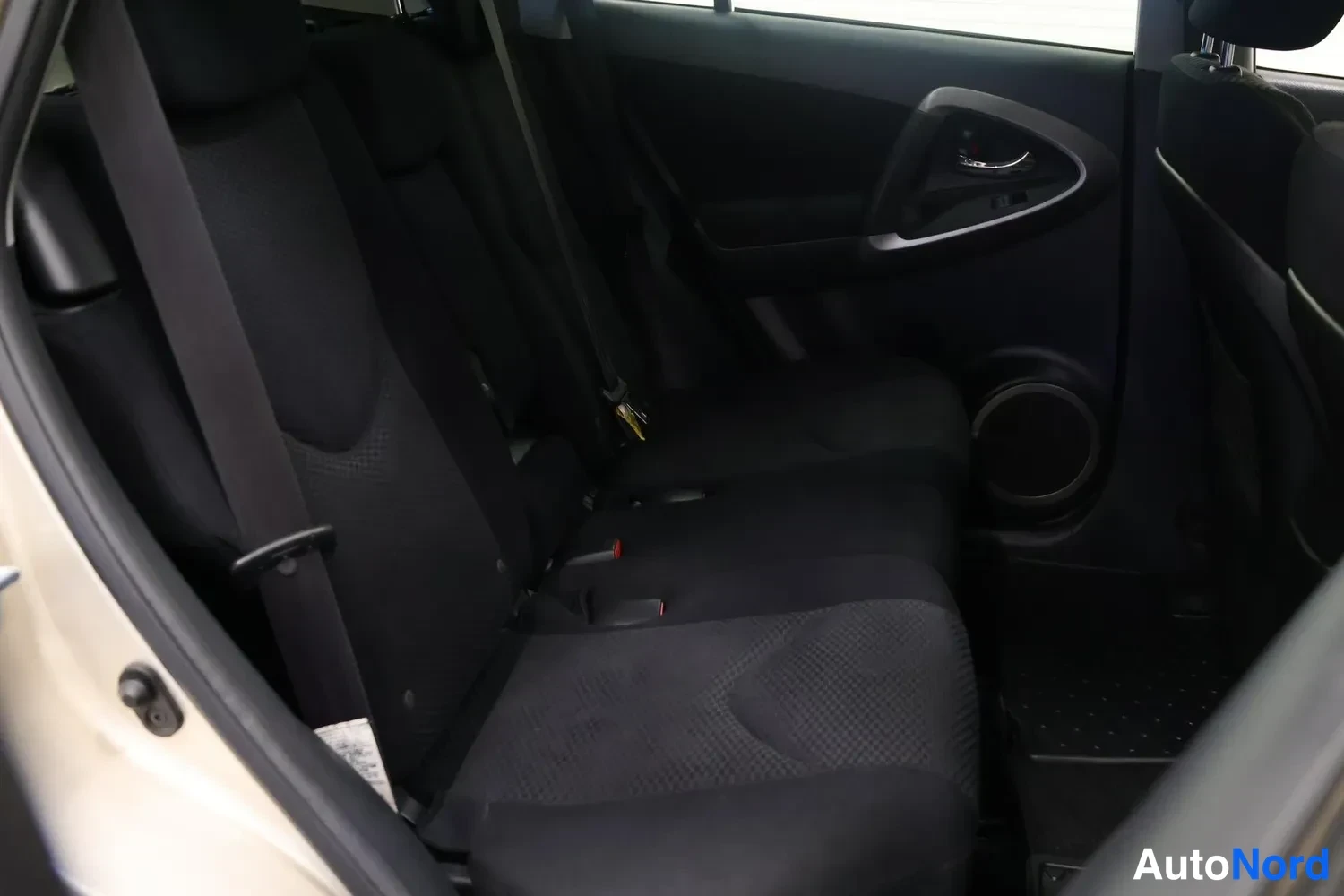 Beige Toyota RAV4 2007, takaistuimet, kuva 12