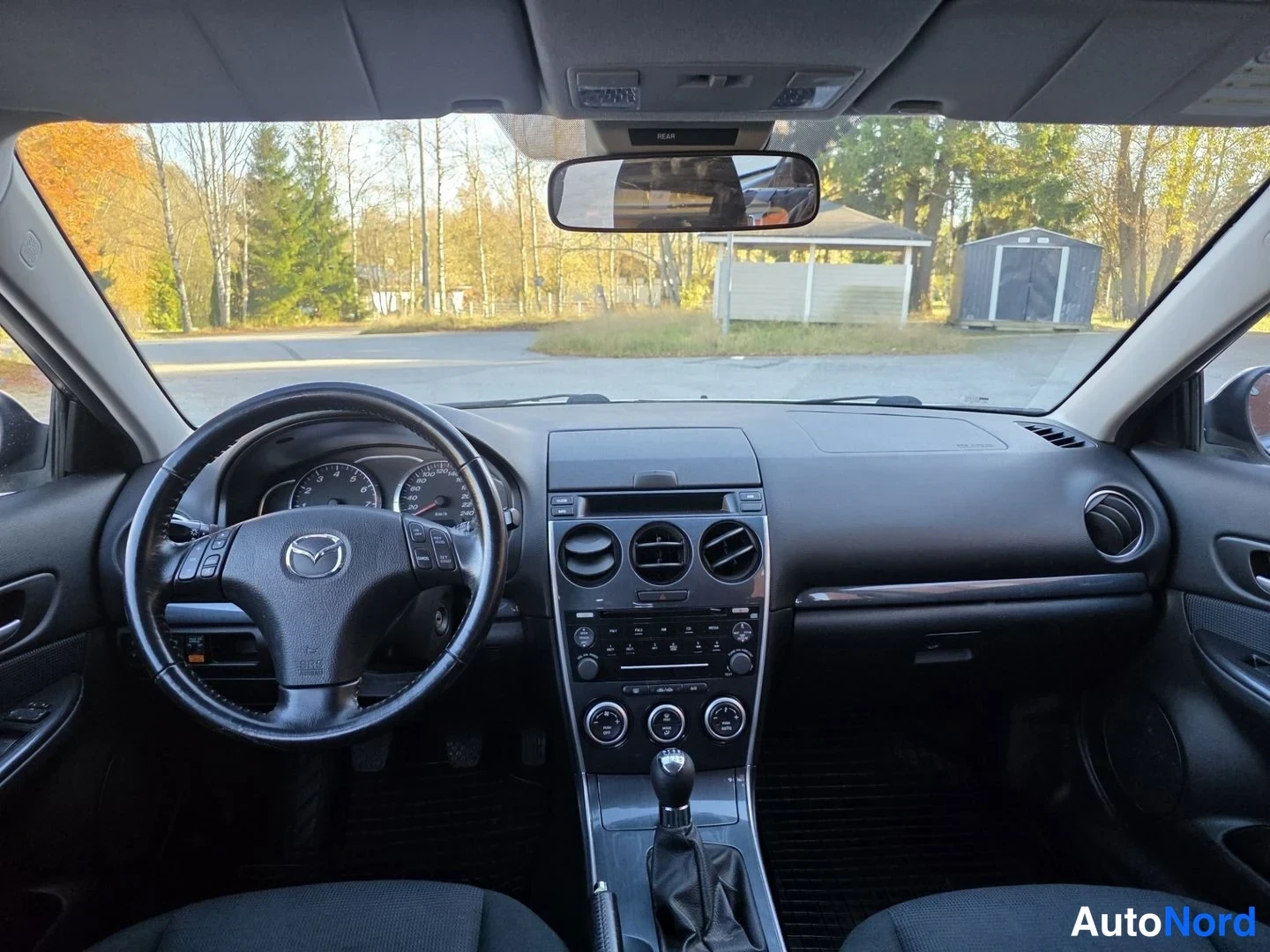 Beige Mazda 6 2007, ohjaamo, kuva 5